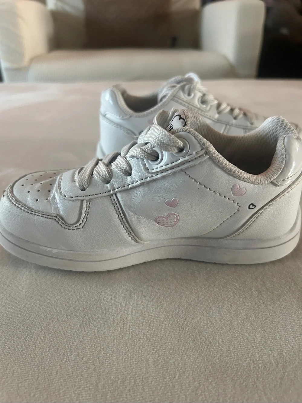 Hello Kitty White & Pink Girls Sneakers
